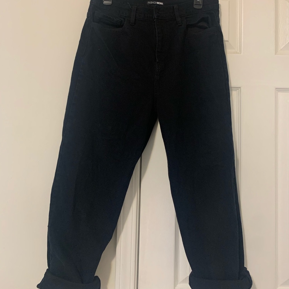 Cuffed black mom jeans